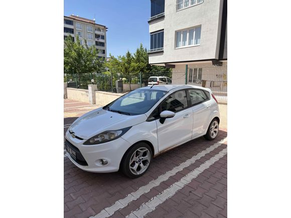 Sahibinden Ford Fiesta 1.4 TDCi Trend 2012 Model 