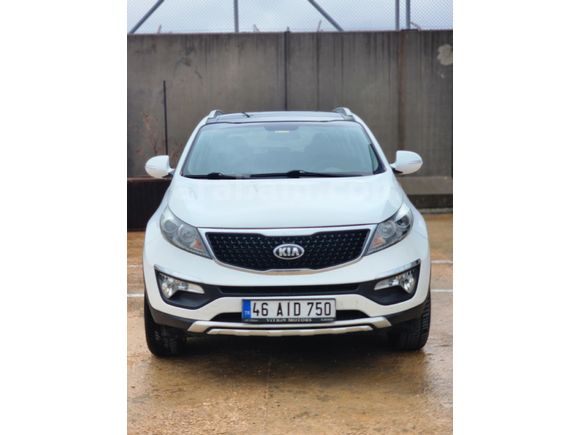 Sahibinden Kia Sportage 1.6 GDI Concept Plus 2015 Model  99.000 km Beyaz