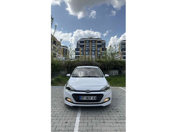 Sorunsuz Hyundai i20 1.2 MPI Jump 2016 Model  