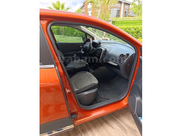 Sahibinden Renault Captur 0.9 Touch 2014 Model