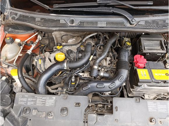 Sahibinden Renault Captur 0.9 Touch 2014 Model