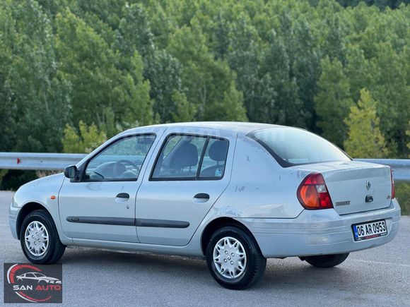 CLİO 2000 MODEL 1.4 RNA HATASIZ BOYASIZ İLK SAHİBİNDEN 198KM