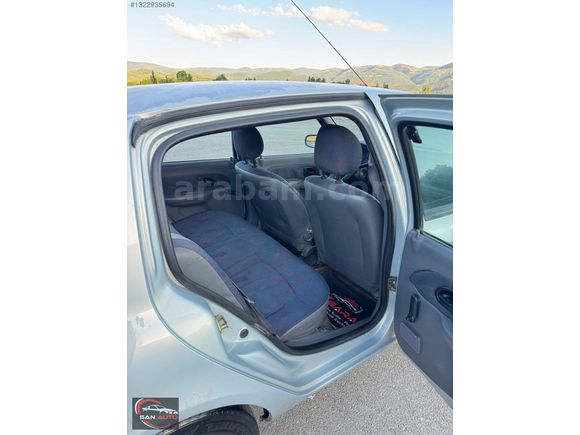CLİO 2000 MODEL 1.4 RNA HATASIZ BOYASIZ İLK SAHİBİNDEN 198KM