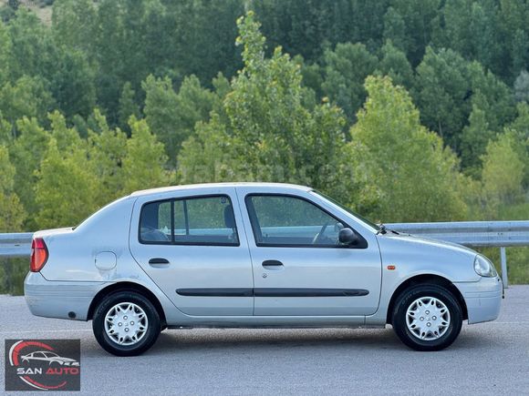 CLİO 2000 MODEL 1.4 RNA HATASIZ BOYASIZ İLK SAHİBİNDEN 198KM