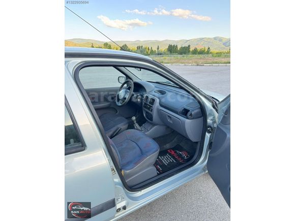 CLİO 2000 MODEL 1.4 RNA HATASIZ BOYASIZ İLK SAHİBİNDEN 198KM