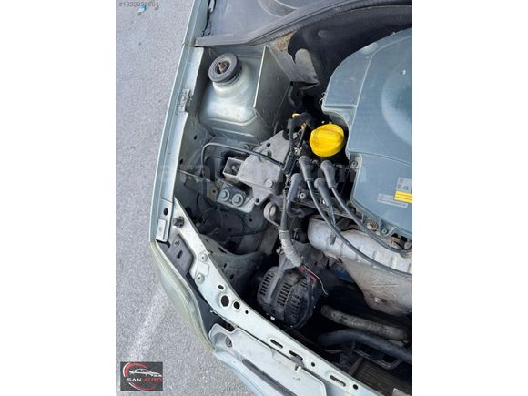 CLİO 2000 MODEL 1.4 RNA HATASIZ BOYASIZ İLK SAHİBİNDEN 198KM