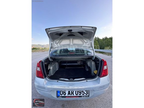 CLİO 2000 MODEL 1.4 RNA HATASIZ BOYASIZ İLK SAHİBİNDEN 198KM
