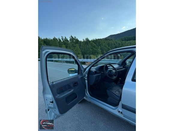 CLİO 2000 MODEL 1.4 RNA HATASIZ BOYASIZ İLK SAHİBİNDEN 198KM