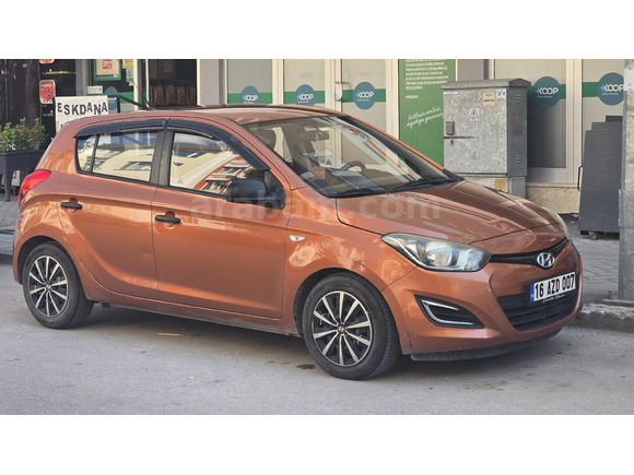 Sahibinden Hyundai i20 1.4 CRDi Jump 2013 Model  186.000 km Turuncu