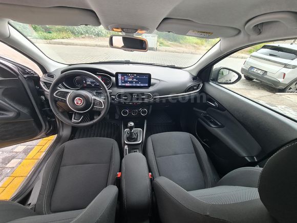 Sahibinden Fiat Egea 1.4 Fire Lounge 2023 Model