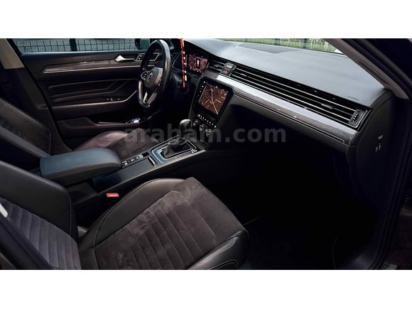 ORJİNAL B8.5 R line passat sw olup türünün son örnegi