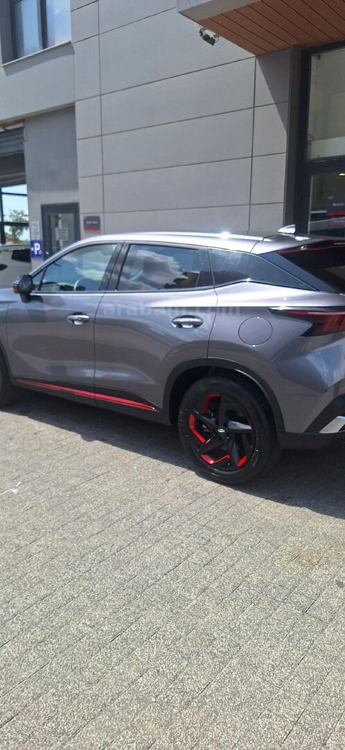 Sahibinden Chery Omoda 5 1.6 T-GDI Excellent 2024 Model Kocaeli 22.500 km Gri 1