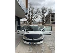 Sahibinden Peugeot 206 1.4 XR 2000 Model Konya