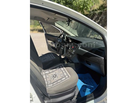 Satılık Fiat Linea 2013
  