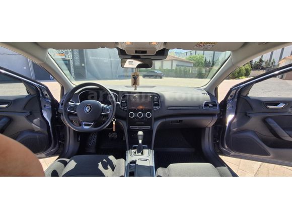 Sahibinden Renault Megane 1.3 TCe Touch 2025 Model