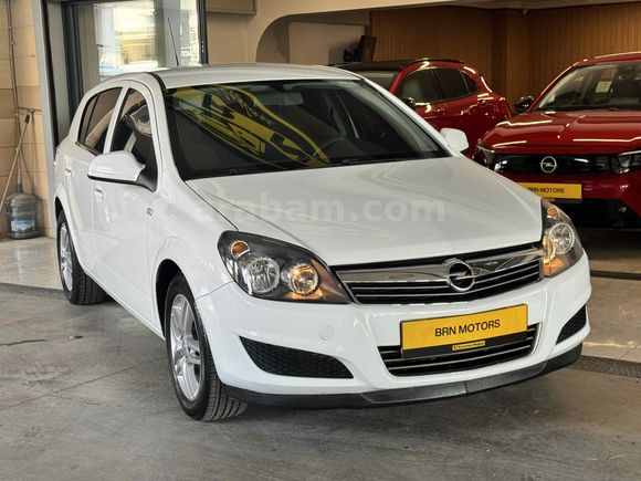 BRN MOTORS'DAN..2012 OPEL ASTRA 1.6 ENJOY 151.000 KM'DE..