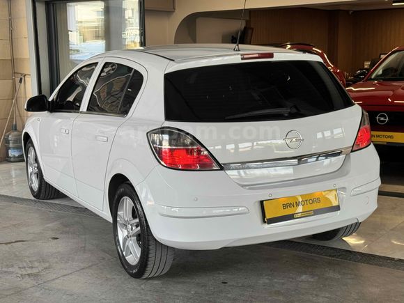 BRN MOTORS'DAN..2012 OPEL ASTRA 1.6 ENJOY 151.000 KM'DE..