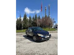 Sahibinden Ford Focus 1.6 Ghia 2001 Model 