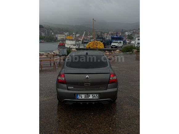 Sahibinden Renault Megane 1.6 Dynamique 2004 Model
