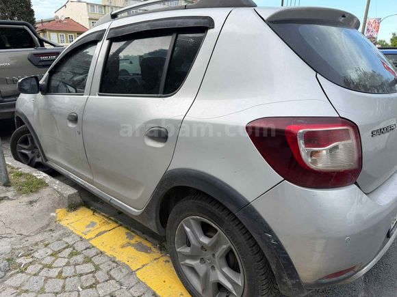 Sahibinden Dacia Sandero 1.5 dCi Stepway 2014 Model 