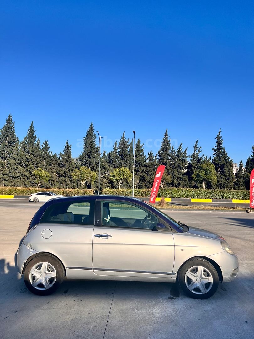 Sahibinden Lancia Ypsilon 1.3 Mjet 2007 Model İzmir 174.000 km Gri 3