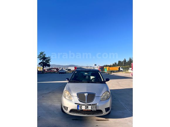 Sahibinden Lancia Ypsilon 1.3 Mjet 2007 Model 