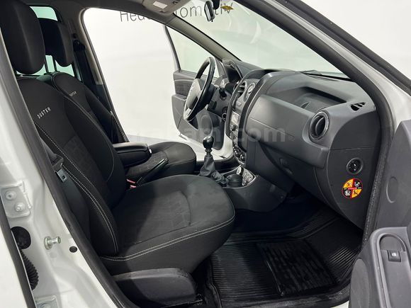 HEDEF RENAULT PLAZA'DAN 2015 DUSTER 1.5 DCİ LAUREATE 4x4