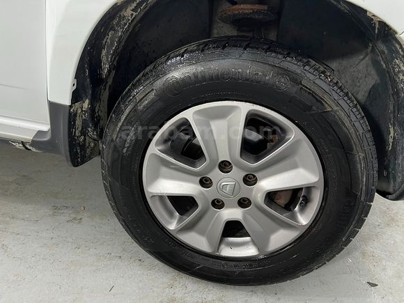 HEDEF RENAULT PLAZA'DAN 2015 DUSTER 1.5 DCİ LAUREATE 4x4