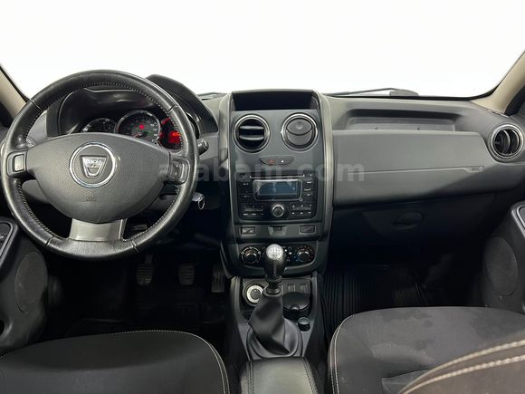HEDEF RENAULT PLAZA'DAN 2015 DUSTER 1.5 DCİ LAUREATE 4x4