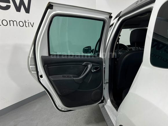 HEDEF RENAULT PLAZA'DAN 2015 DUSTER 1.5 DCİ LAUREATE 4x4