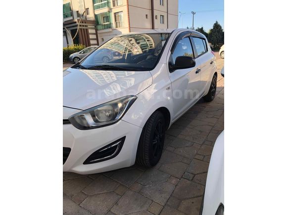 Sahibinden Hyundai i20 1.2 D-CVVT Jump 2014 Model 