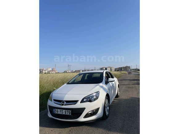 İLK SAHİBİNDEN 54 BİNDE  Opel Astra 1.6 Edition 2016 Model  Beyaz