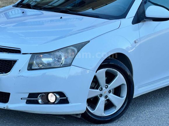 UZMAN AUTO DAN 2011 MODEL 1.6 BENZİN LPG KM 197 BİN DE