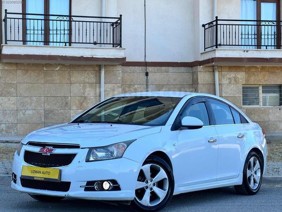 UZMAN AUTO DAN 2011 MODEL 1.6 BENZİN LPG KM 197 BİN DE
