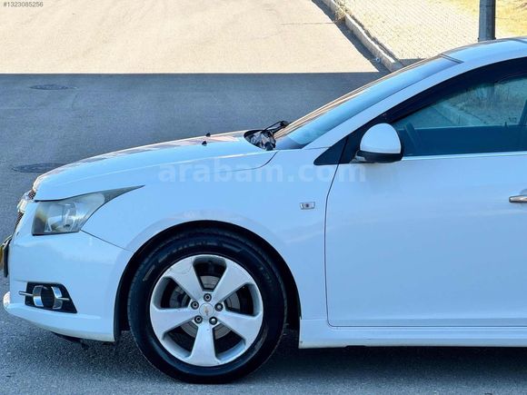 UZMAN AUTO DAN 2011 MODEL 1.6 BENZİN LPG KM 197 BİN DE