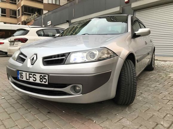 Renault Megane 1.5 dCi Expression 2009  model -Motor yeni - Muayene yeni