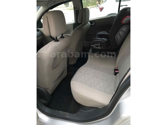 Renault Megane 1.5 dCi Expression 2009  model -Motor yeni - Muayene yeni