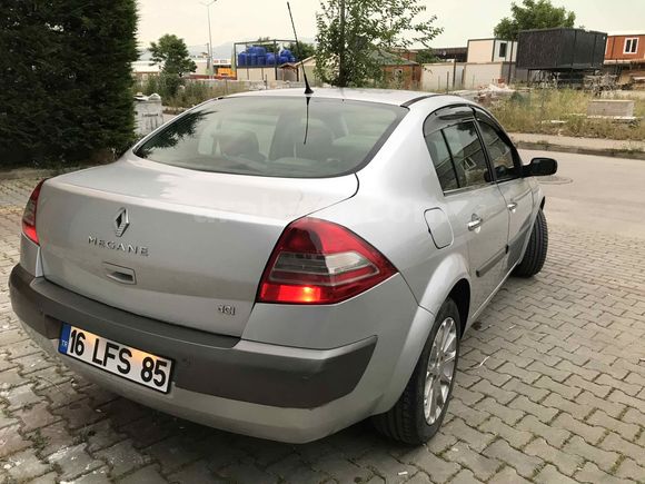 Renault Megane 1.5 dCi Expression 2009  model -Motor yeni - Muayene yeni
