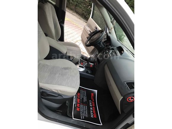 Renault Megane 1.5 dCi Expression 2009  model -Motor yeni - Muayene yeni
