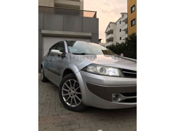 Renault Megane 1.5 dCi Expression 2009  model -Motor yeni - Muayene yeni