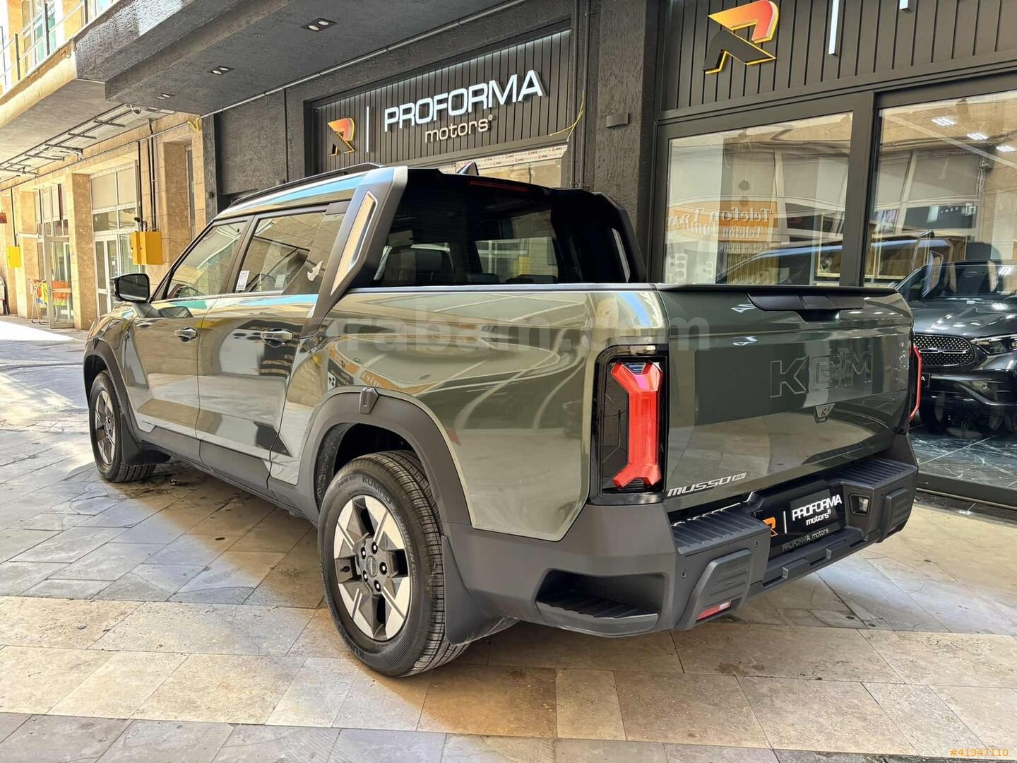 Galeriden KGM SsangYong Musso 3.2 2025 Model Artvin 6.001 km Yeşil 6