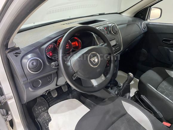 otomobil Dacia Sandero 1.5 DCI Stepway