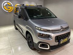 otomobil Citroen Berlingo 1.5 BlueHDI Shine	EAT8