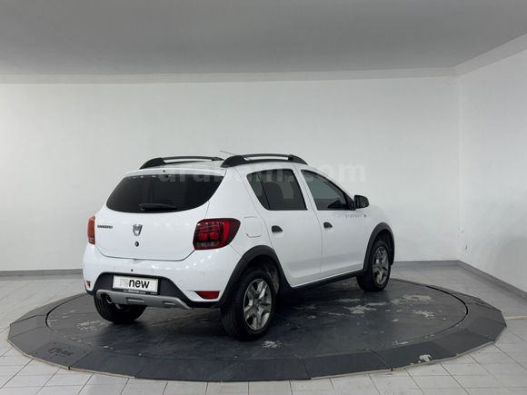 Renault Yetkili Bayi Günerlerden Sandero Stepway