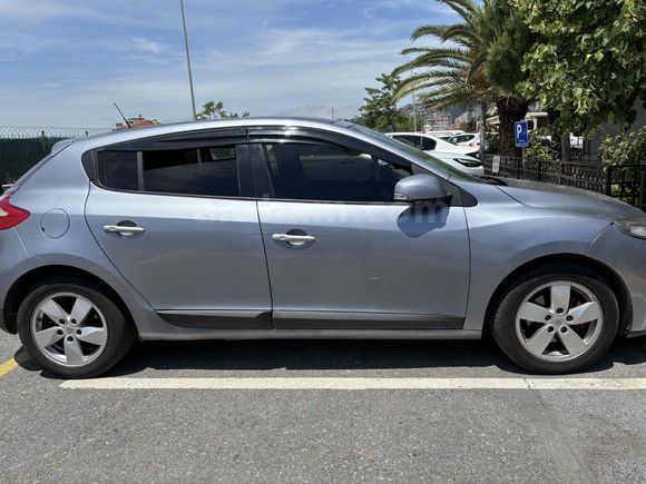 Sahibinden Renault Megane 1.6 Dynamique 2009 Model 