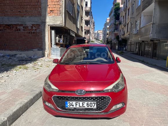 Sahibinden Hyundai i20 1.2 MPI Style 2015 Model 