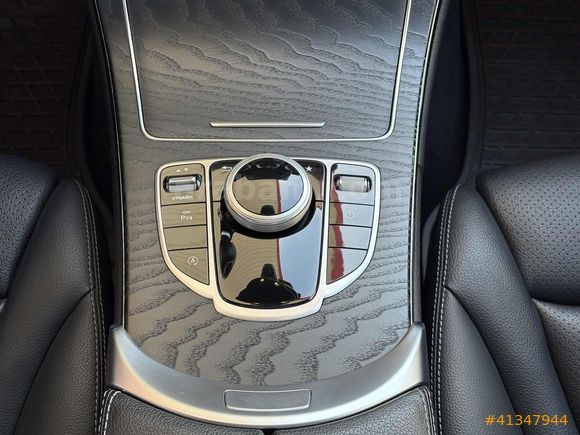 118 BINDE BOYASIZ 2018 MODEL C 200d AMG ÇİFT HAFIZA CAM TAVAN