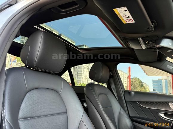 118 BINDE BOYASIZ 2018 MODEL C 200d AMG ÇİFT HAFIZA CAM TAVAN