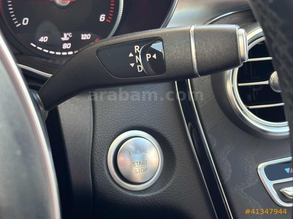 118 BINDE BOYASIZ 2018 MODEL C 200d AMG ÇİFT HAFIZA CAM TAVAN