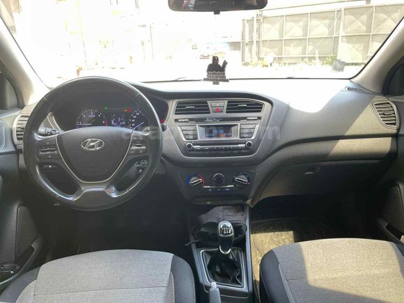 Sahibinden Hyundai i20 1.4 CRDi Style 2015 Model 